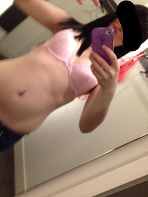 Bilder von sexy Teenbitch selbst gemacht