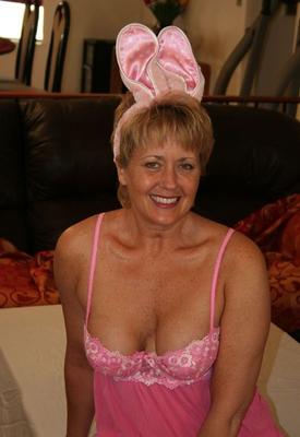 MILF Tracy Lèche : Lapin Rose