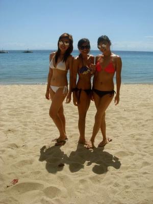 pinay teens slutting it up at the beach