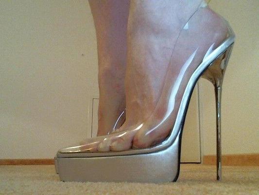 Transparent cm Peter Chu Platform Pumps