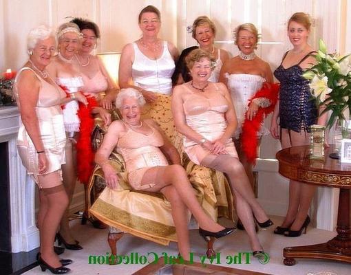 Mamies chez les filles, Corsets