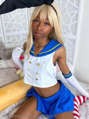 Alycia Elvie Shimakaze