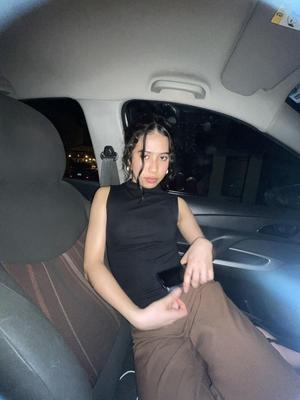 Slutty GF naked in the car