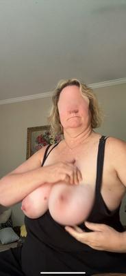 My Sexy MILF Girlfriend July 2024 Video Call Nipple Clips