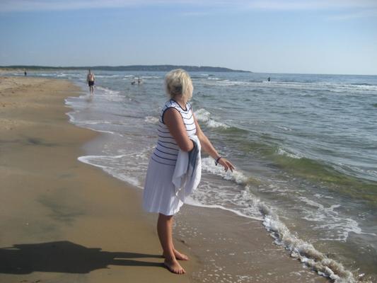 Clara en una playa sueca