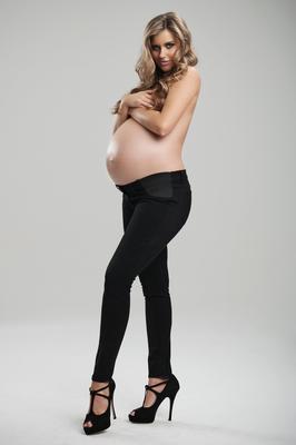 Beauty pregnant model