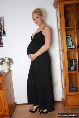 Pregnant Veronica 1