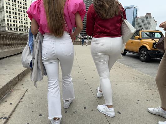 pantalones blancos guapas