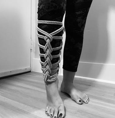 feettiedbondageins