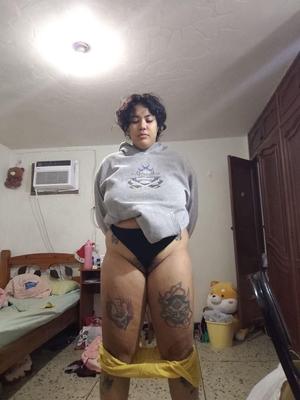 BBW Latina Puta Peluda Coño Expuesto