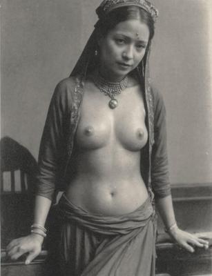 Large stack of vintage oriental nudes, mostly Harem females