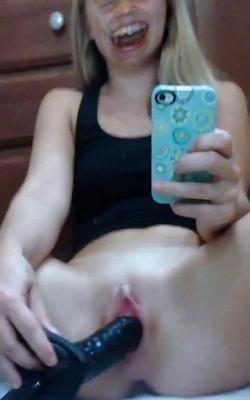 Wisconsin Whore Trashy le gusta mostrar su cuerpo de cachonda