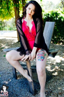 Gorgeous Brunette Tattoo Collector